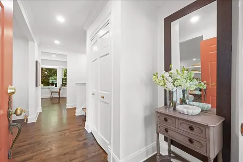 725 Kenwood Avenue Libertyville IL 60048