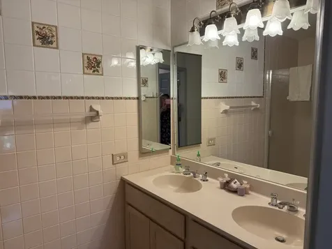 3252 Victoria Lane Waukegan IL 60087