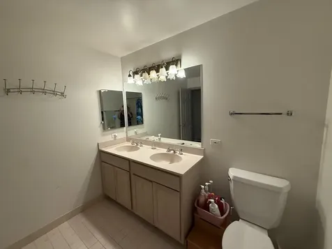 3252 Victoria Lane Waukegan IL 60087