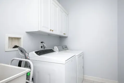3807 Landsdown Avenue Naperville IL 60564