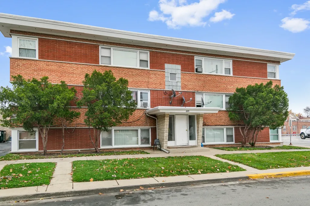 805 North 22nd Avenue Melrose Park IL 60160