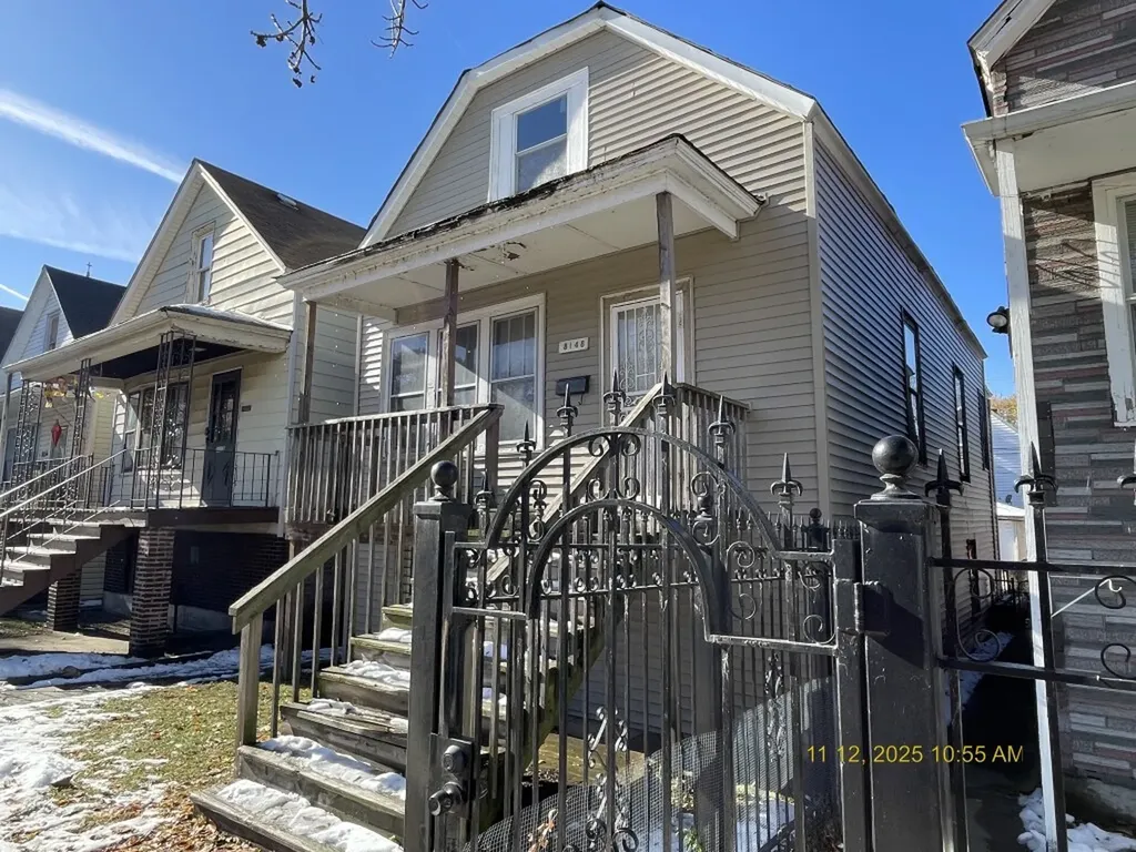 8148 South Brandon Avenue Chicago IL 60617