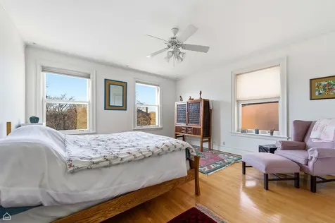 4933 South Woodlawn Avenue Chicago IL 60615