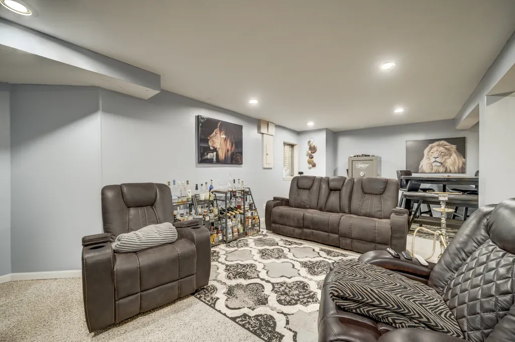 1133 Jennifer Lane Bolingbrook IL 60440