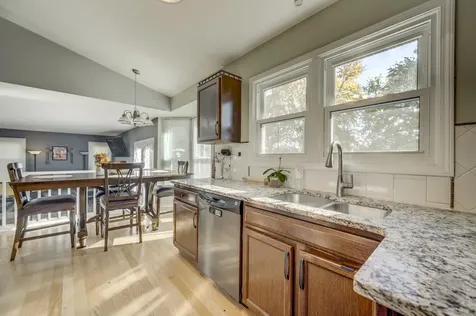 1133 Jennifer Lane Bolingbrook IL 60440
