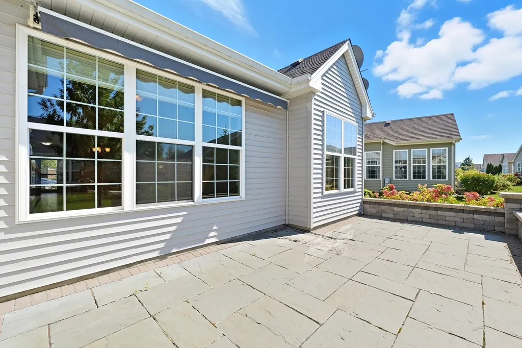 2615 Cranbrook Street Naperville IL 60564