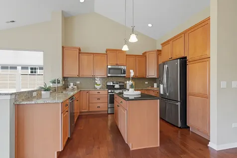 2615 Cranbrook Street Naperville IL 60564