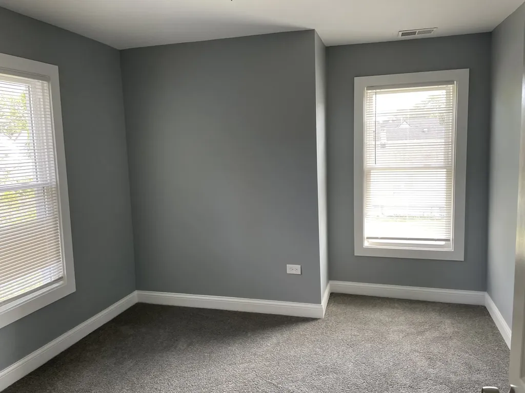 12033 South Wallace Street Chicago IL 60628
