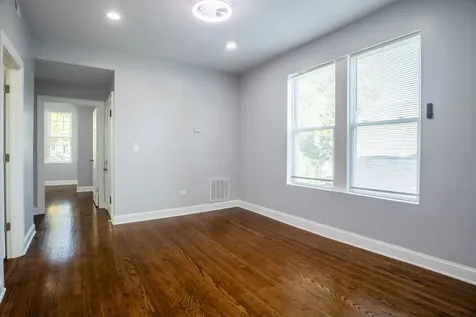 4837 West Monroe Street Chicago IL 60644