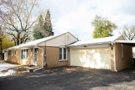 6016 Charles Street Rockford IL 61108