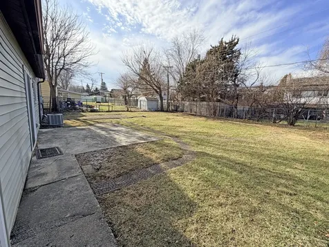 16908 Laramie Avenue Oak Forest IL 60452