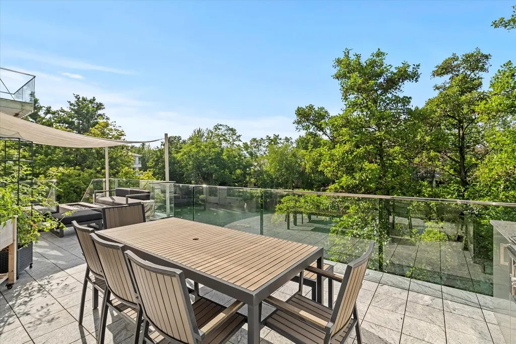 920 St Stephens Green Oak Brook IL 60523