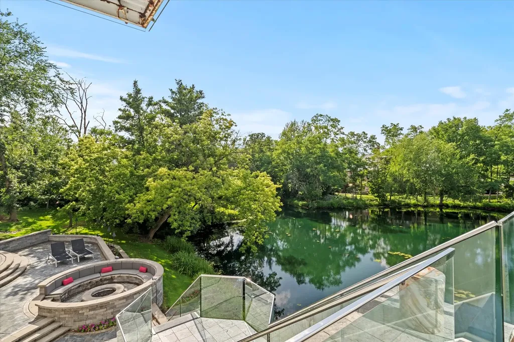 920 St Stephens Green Oak Brook IL 60523