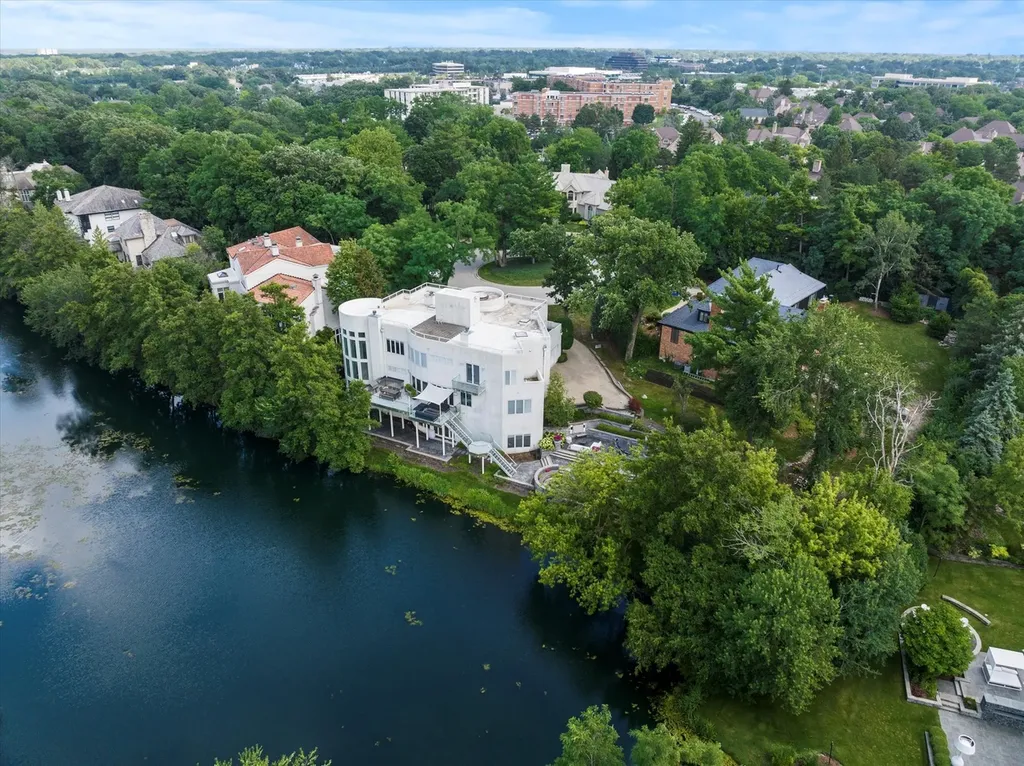 920 St Stephens Green Oak Brook IL 60523