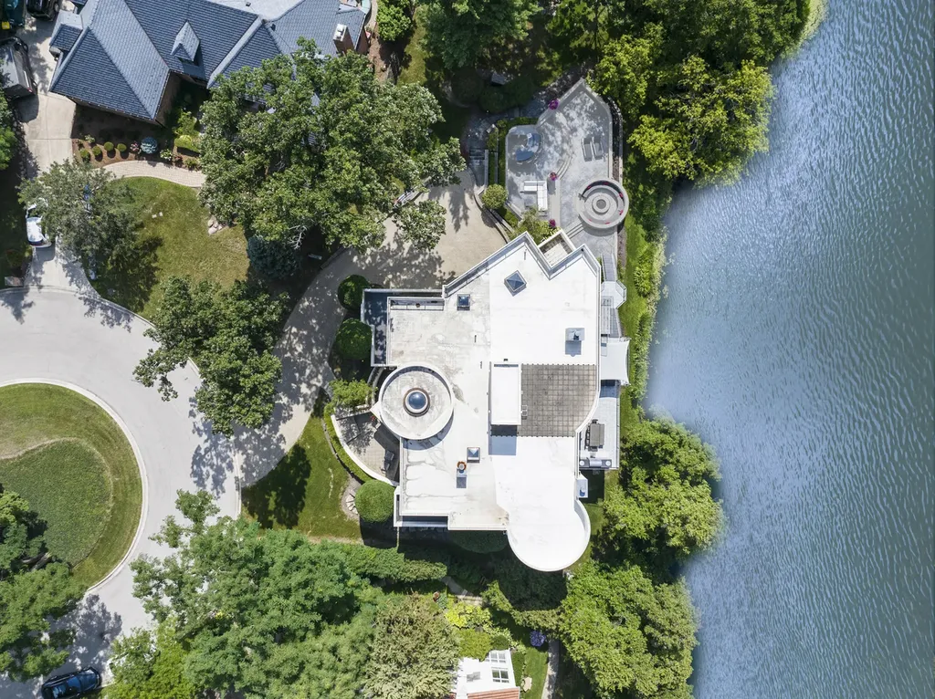920 St Stephens Green Oak Brook IL 60523