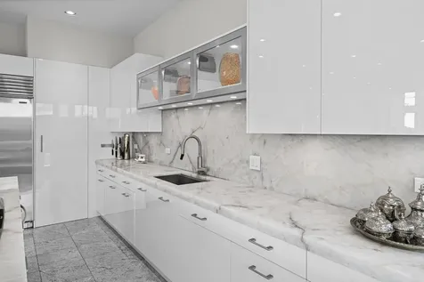 920 St Stephens Green Oak Brook IL 60523