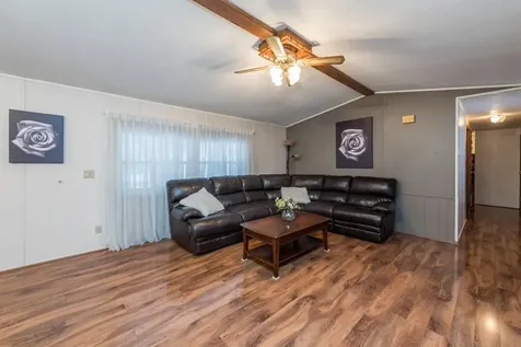 3268 Meadow Drive Park City IL 60085