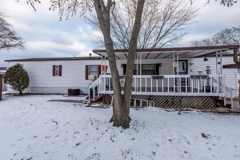 3268 Meadow Drive Park City IL 60085