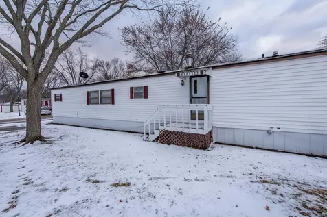 3268 Meadow Drive Park City IL 60085