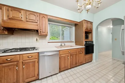 229 Country Club Road Chicago Heights IL 60411