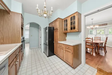 229 Country Club Road Chicago Heights IL 60411