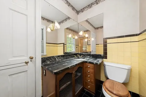 229 Country Club Road Chicago Heights IL 60411