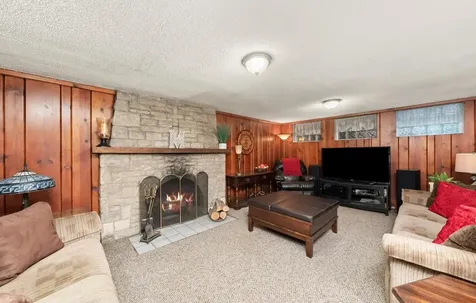 229 Country Club Road Chicago Heights IL 60411