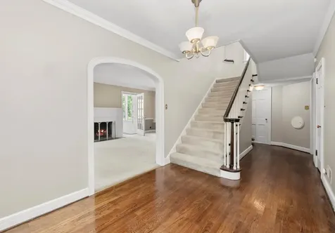 229 Country Club Road Chicago Heights IL 60411