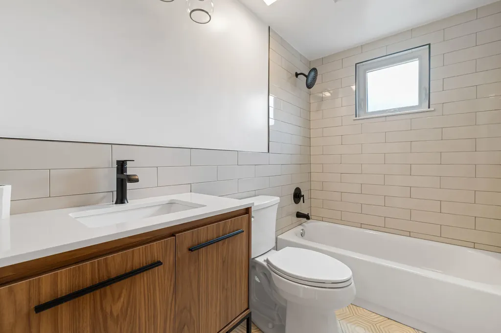 5130 Williams Street Downers Grove IL 60515