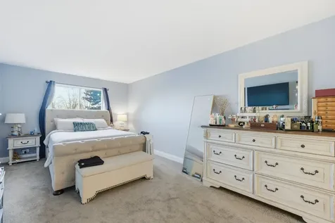 5840 West 104th Street Oak Lawn IL 60453