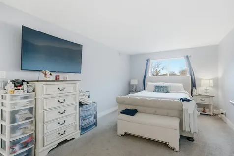5840 West 104th Street Oak Lawn IL 60453