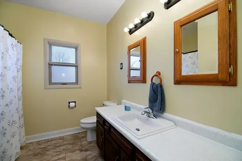 123 Crescent Lane Cabery IL 60919