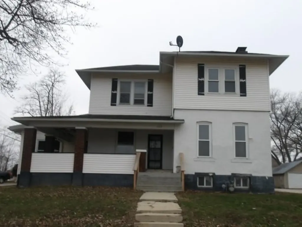 405 South 4th Street Effingham IL 62401