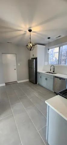 7556 South Kenwood Avenue Chicago IL 60619