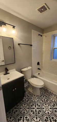 7556 South Kenwood Avenue Chicago IL 60619