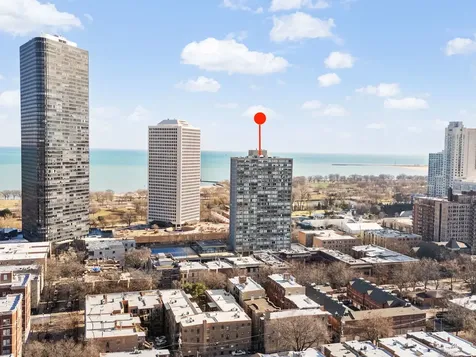 5320 North Sheridan Road Chicago IL 60640