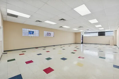 6514 West Higgins Avenue Chicago IL 60656