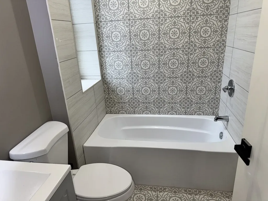 250 East 115th Street Chicago IL 60628