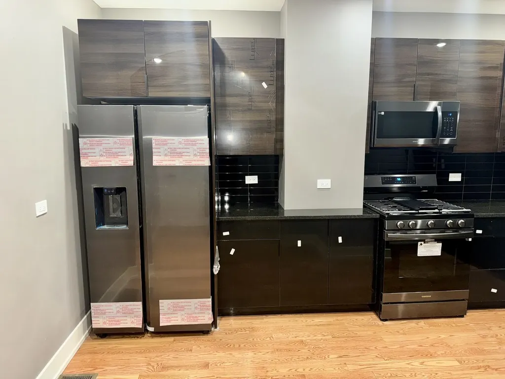 250 East 115th Street Chicago IL 60628