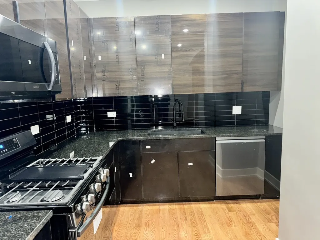 250 East 115th Street Chicago IL 60628