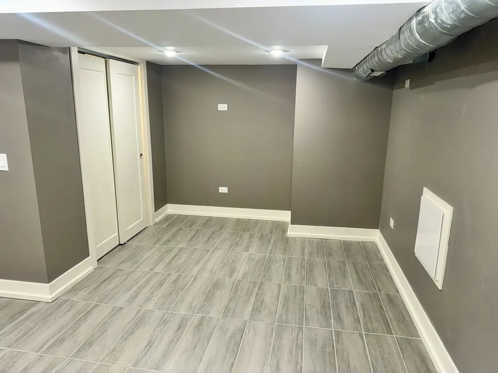 250 East 115th Street Chicago IL 60628