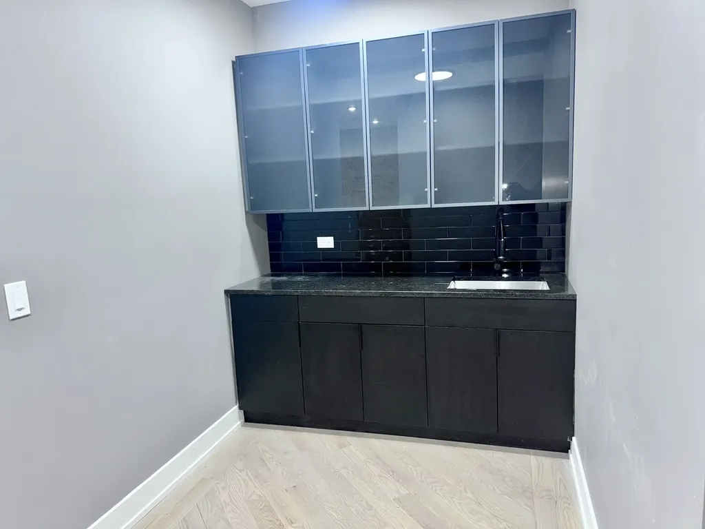250 East 115th Street Chicago IL 60628