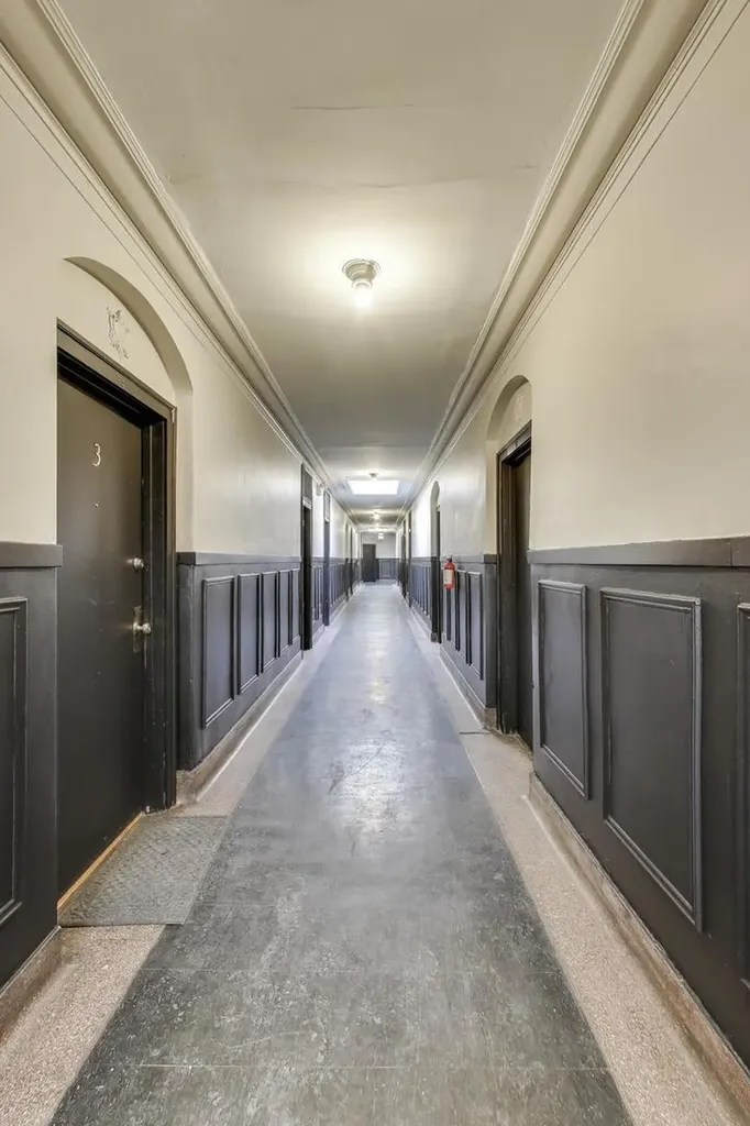 759 North Pine Avenue Chicago IL 60644