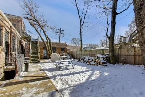 759 North Pine Avenue Chicago IL 60644