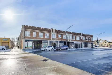 759 North Pine Avenue Chicago IL 60644