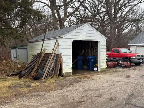 37390 North Dilley's Road Wadsworth IL 60083