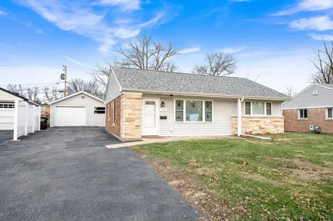 74 Marquette Street Park Forest IL 60466