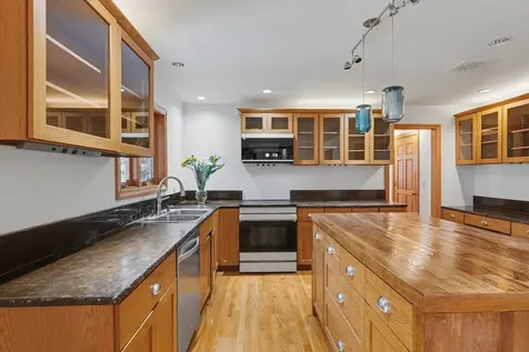 2404 North Nottingham Court Champaign IL 61821