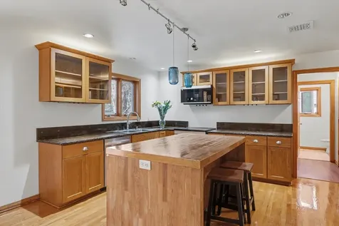 2404 North Nottingham Court Champaign IL 61821
