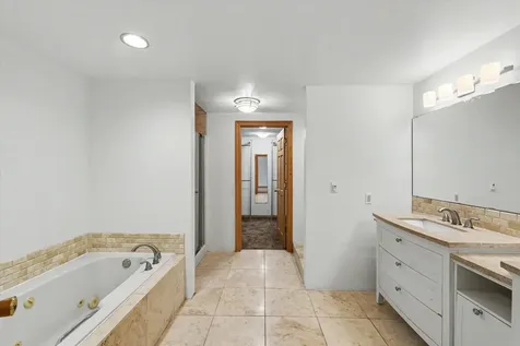 2404 North Nottingham Court Champaign IL 61821
